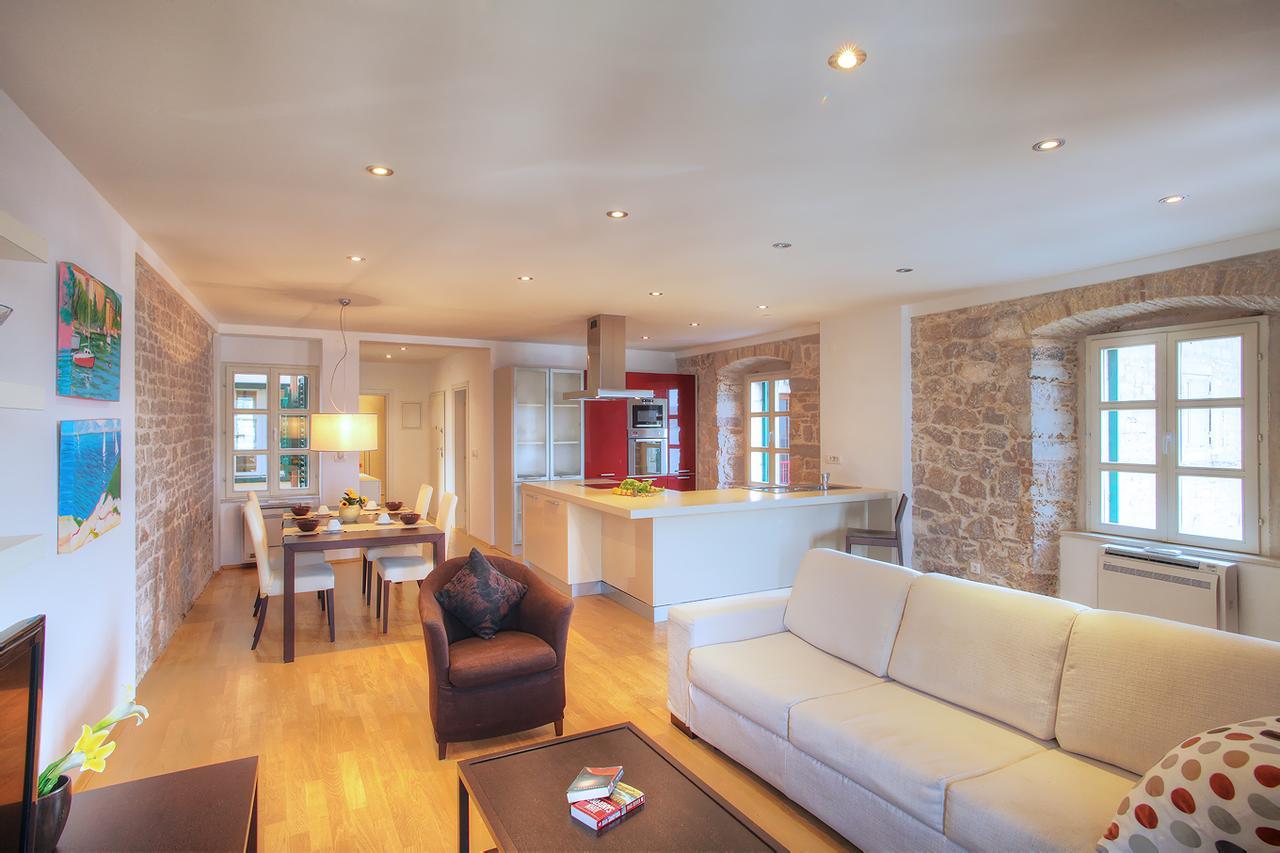 Casa Marina Apartments 시베니크 외부 사진