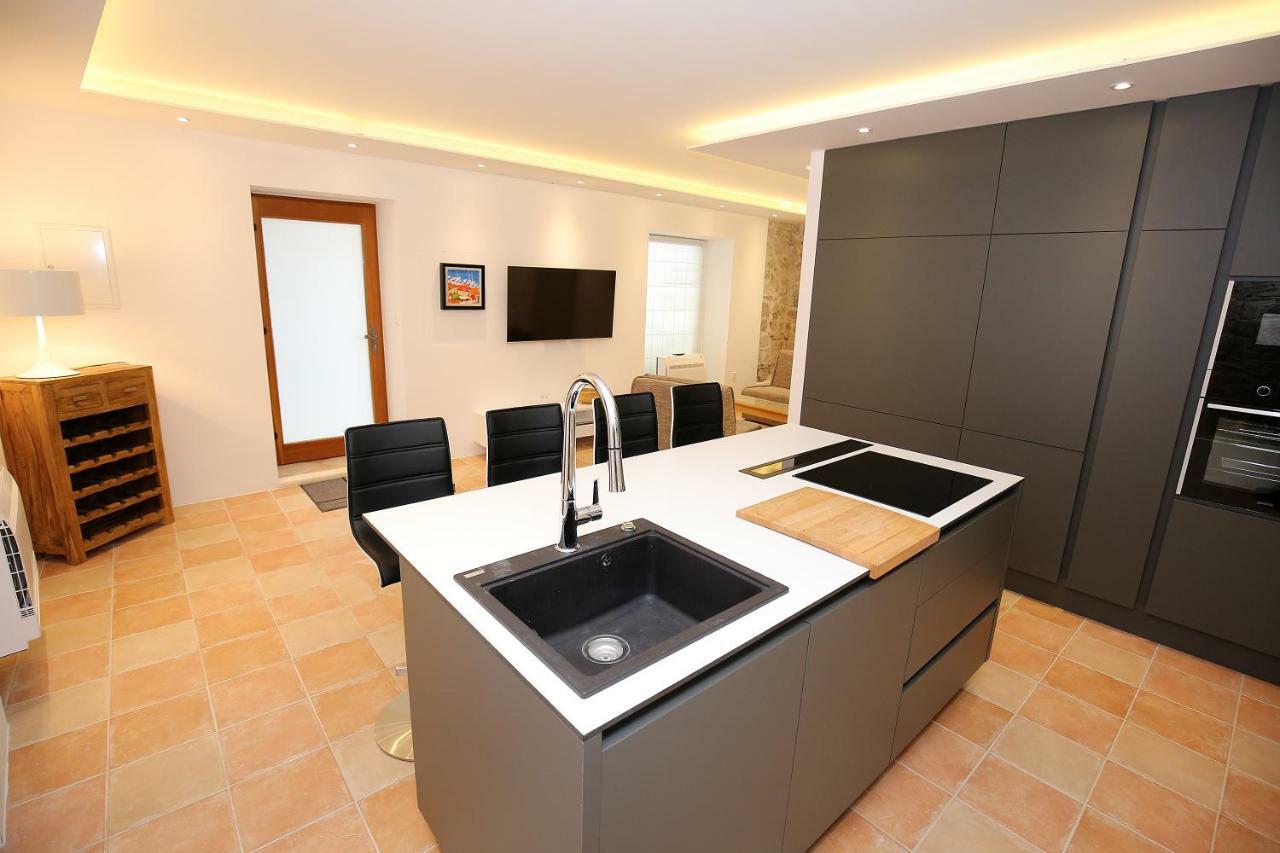 Casa Marina Apartments 시베니크 외부 사진